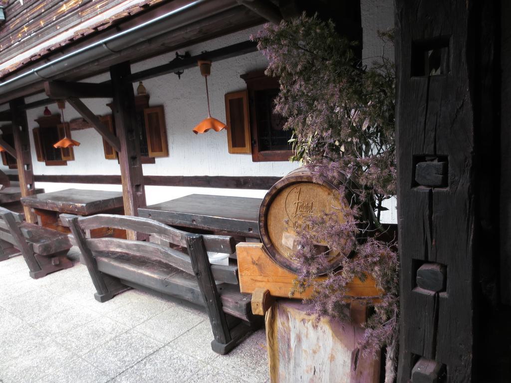 Hotel Gostisce Smuk Križe Exterior foto