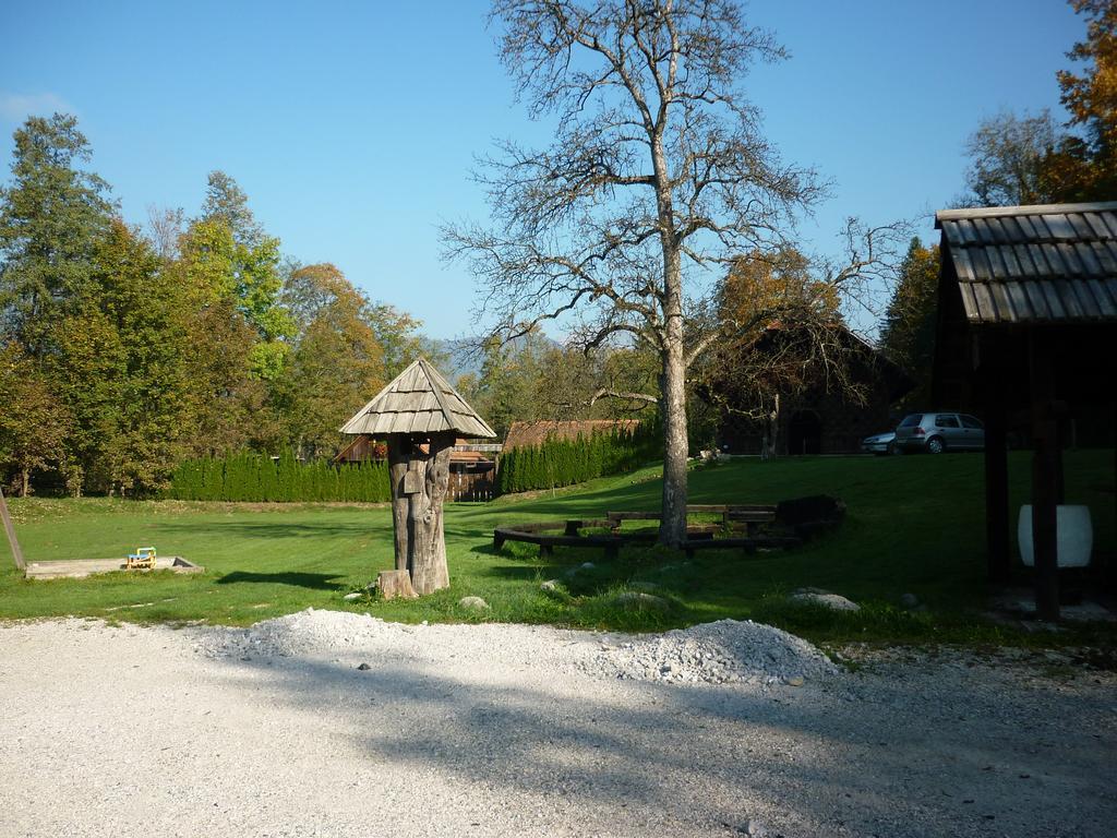 Hotel Gostisce Smuk Križe Exterior foto